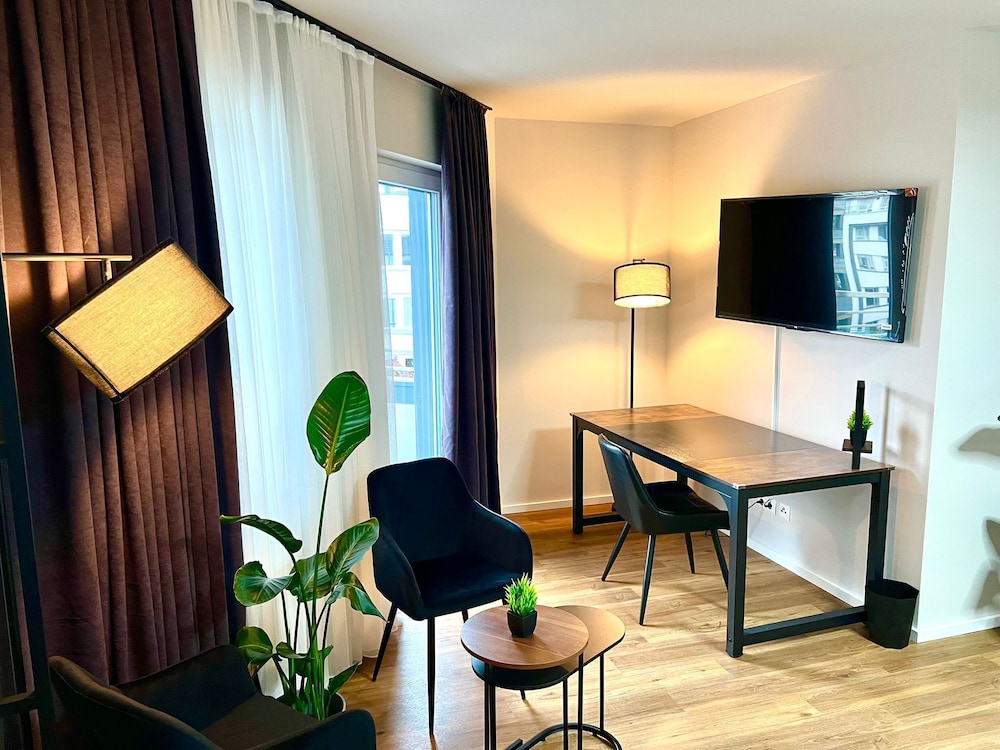 Hotel Komet - last minute hotel in Duesseldorf