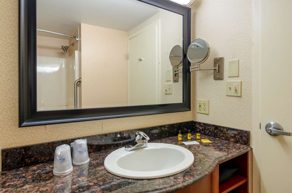 Best Western Plus Inn at Valley View - photo 24