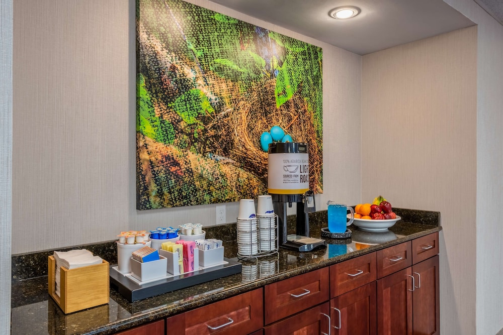 Hampton Inn & Suites Hopkinsville - photo 32