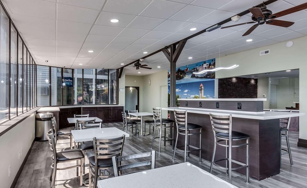 Days Inn & Suites by Wyndham Spokane - photo 27