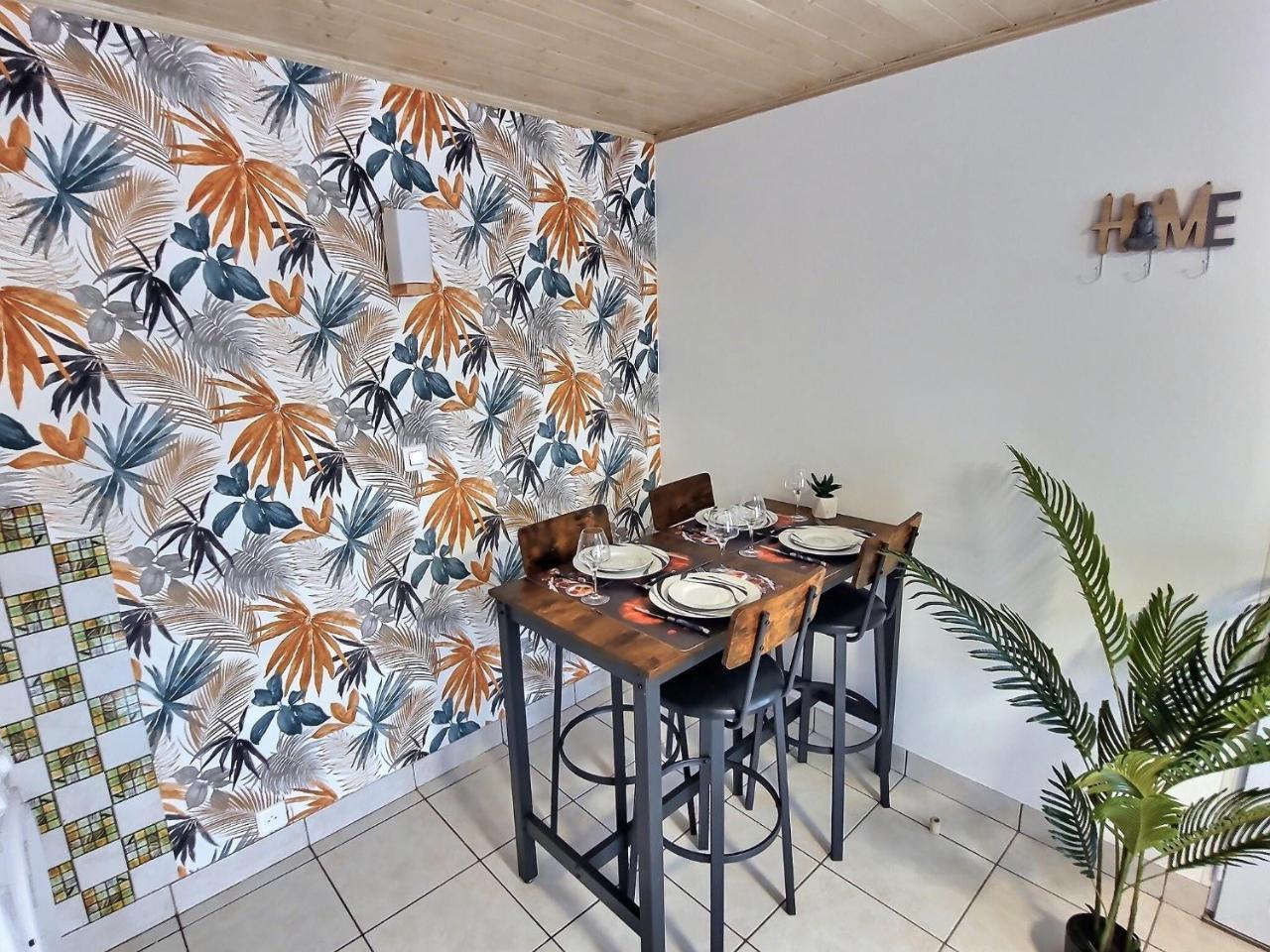 Into the Wild T2 Cosy Tout Confort — hotel in Bouguenais