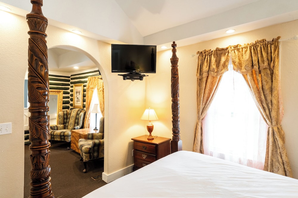 Lake Lure Inn & Spa - photo 8