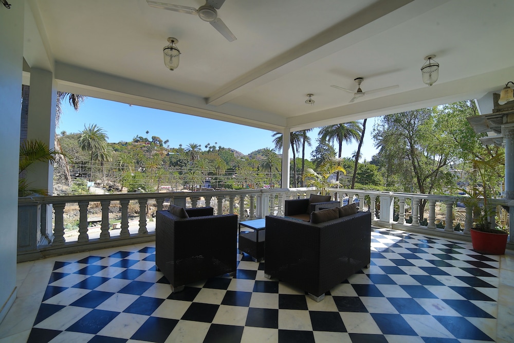 Hotel Gorbandh Mount Abu in Abu Road, India