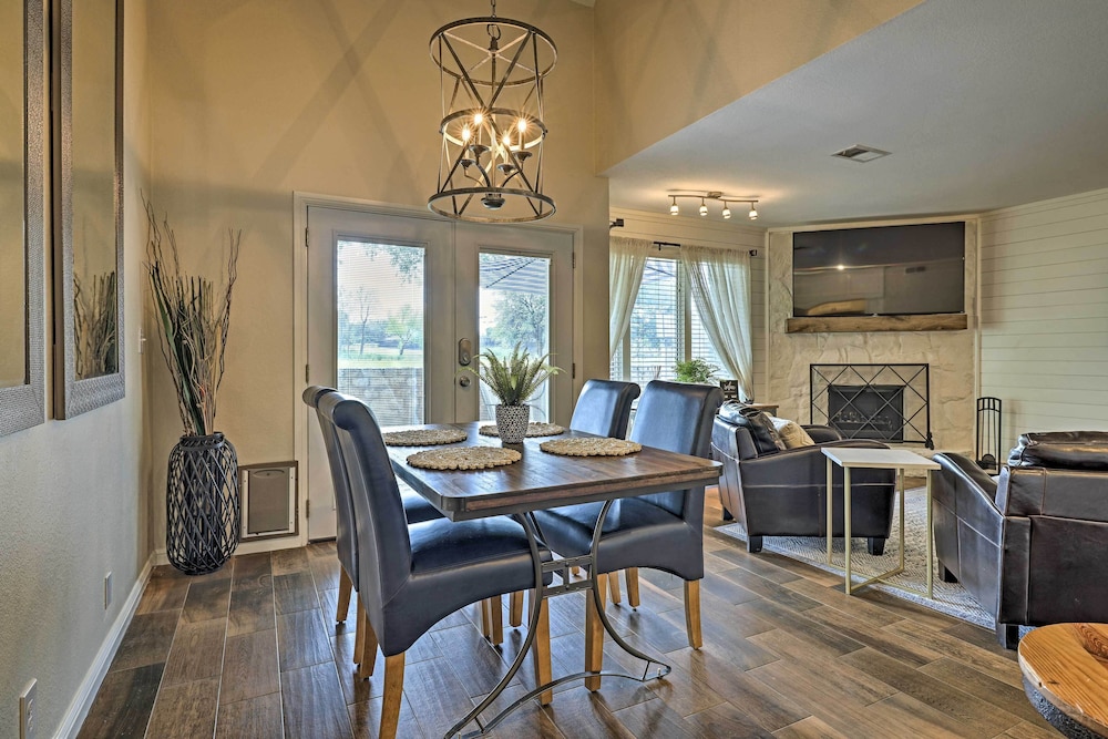 Modern Townhome w Patio Next Door to Resort - photo 6
