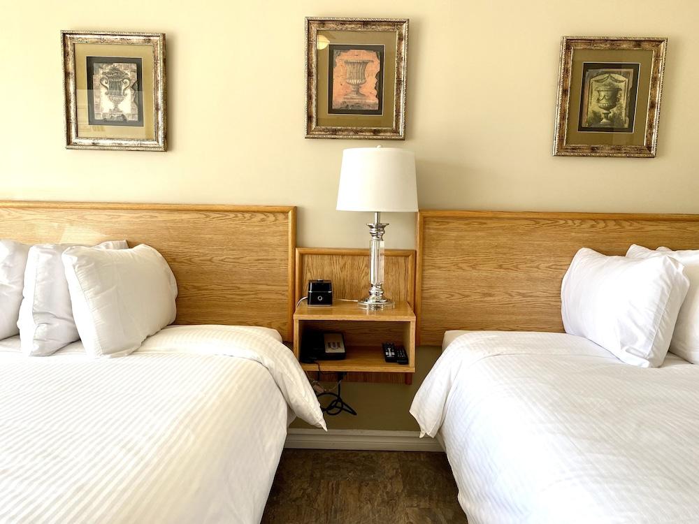 Twilight Country Motel — Athabasca — photo 5