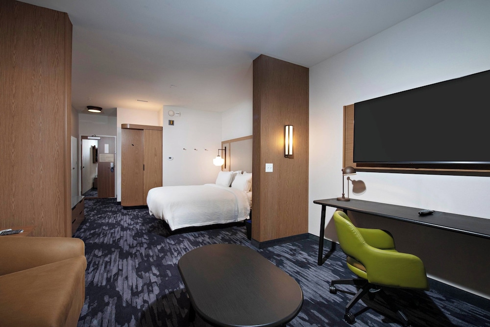 Fairfield Inn & Suites by Marriott Dayton North - photo 14