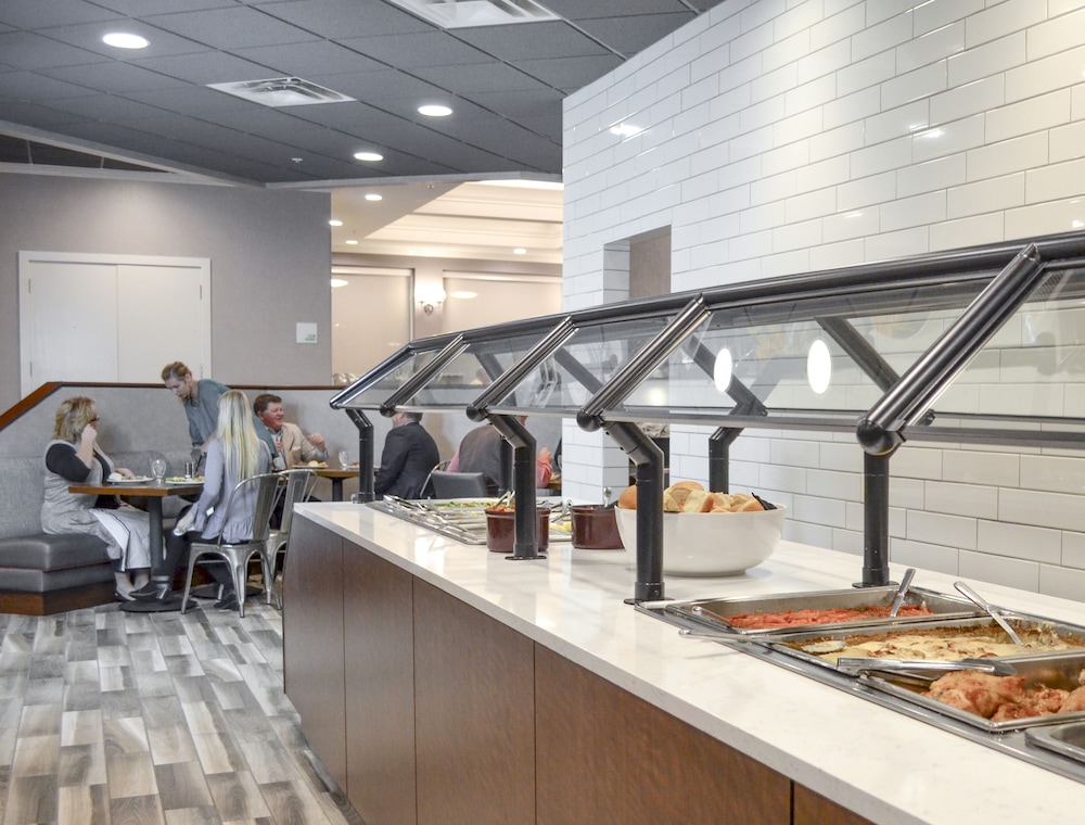Holiday Inn Fargo by IHG - photo 67