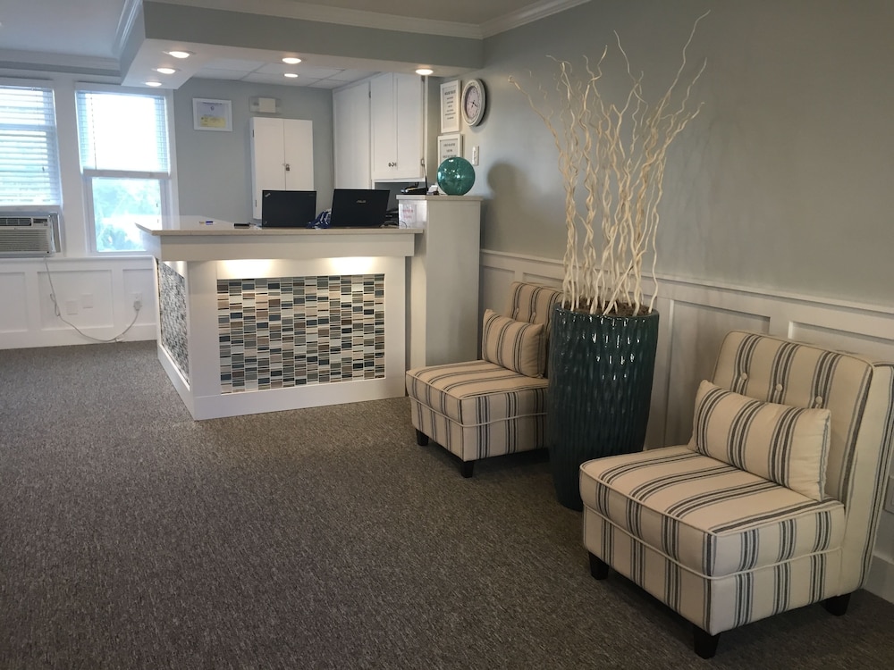 The Wellington Hotel & Suites Oceanblock - photo 4