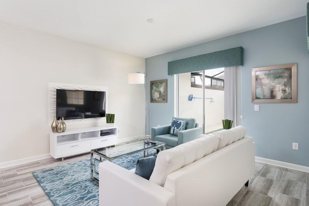 ChampionsGate 4BR Townhome Davenport - photo 11