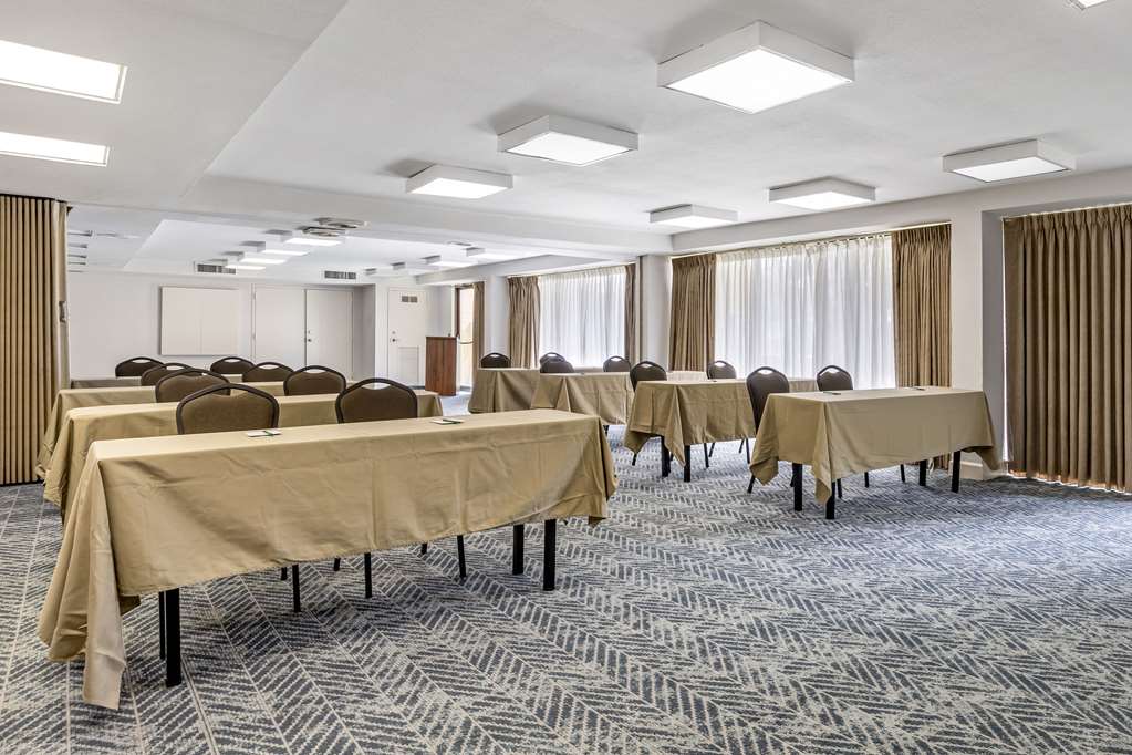 Quality Inn & Suites NRG Park Medical Center - photo 28