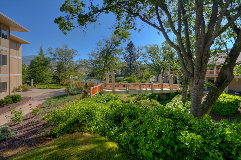 Ashland Hills Hotel & Suites - photo 66