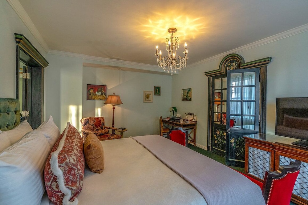 The Pontchartrain Hotel - photo 24