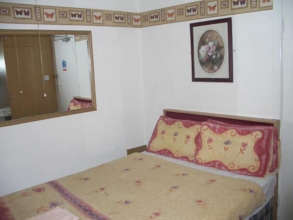 Caseys Irish Hotel Blackpool — Blackpool — photo 3