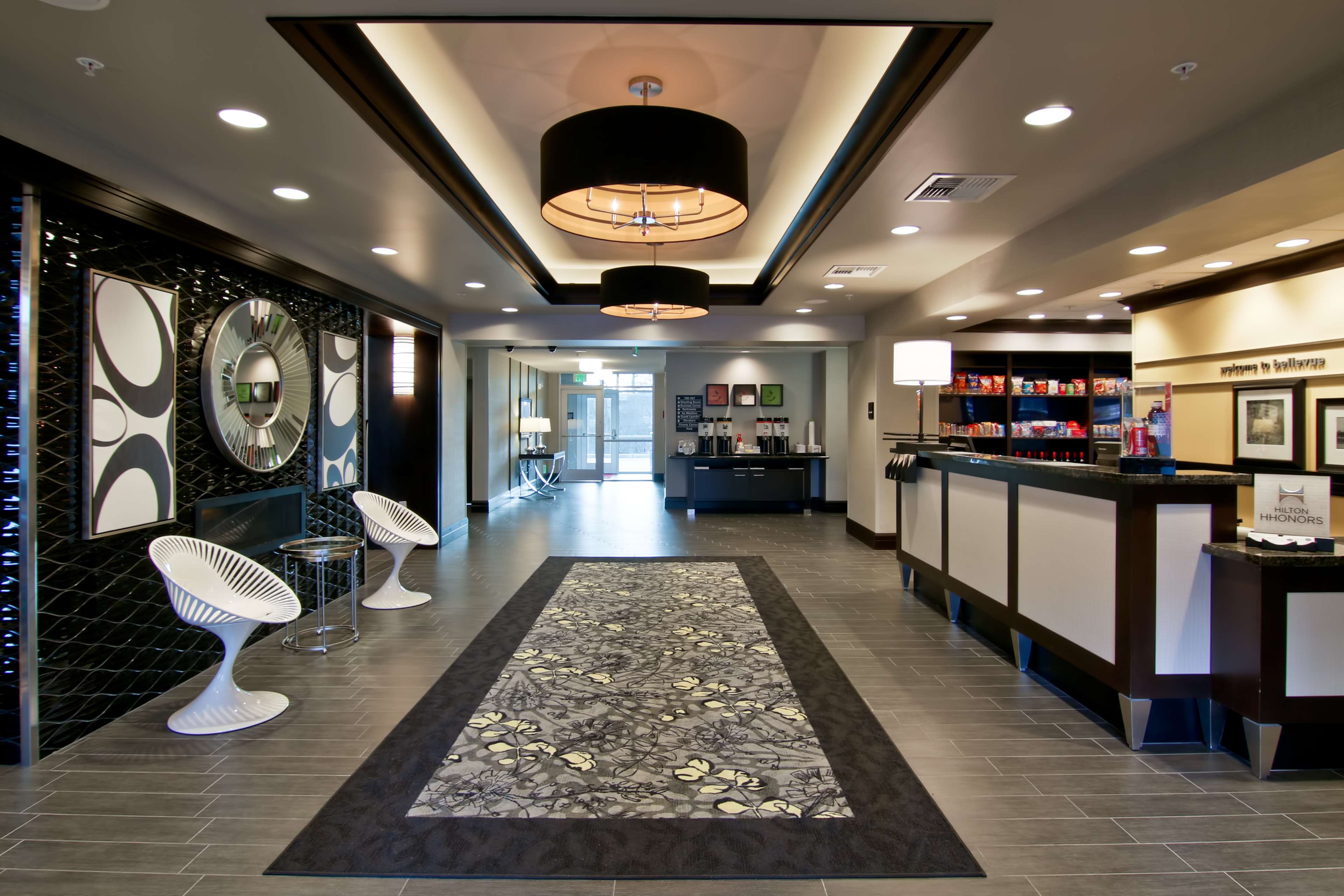 Hampton Inn & Suites Bellevue Downtown Seattle - photo 11