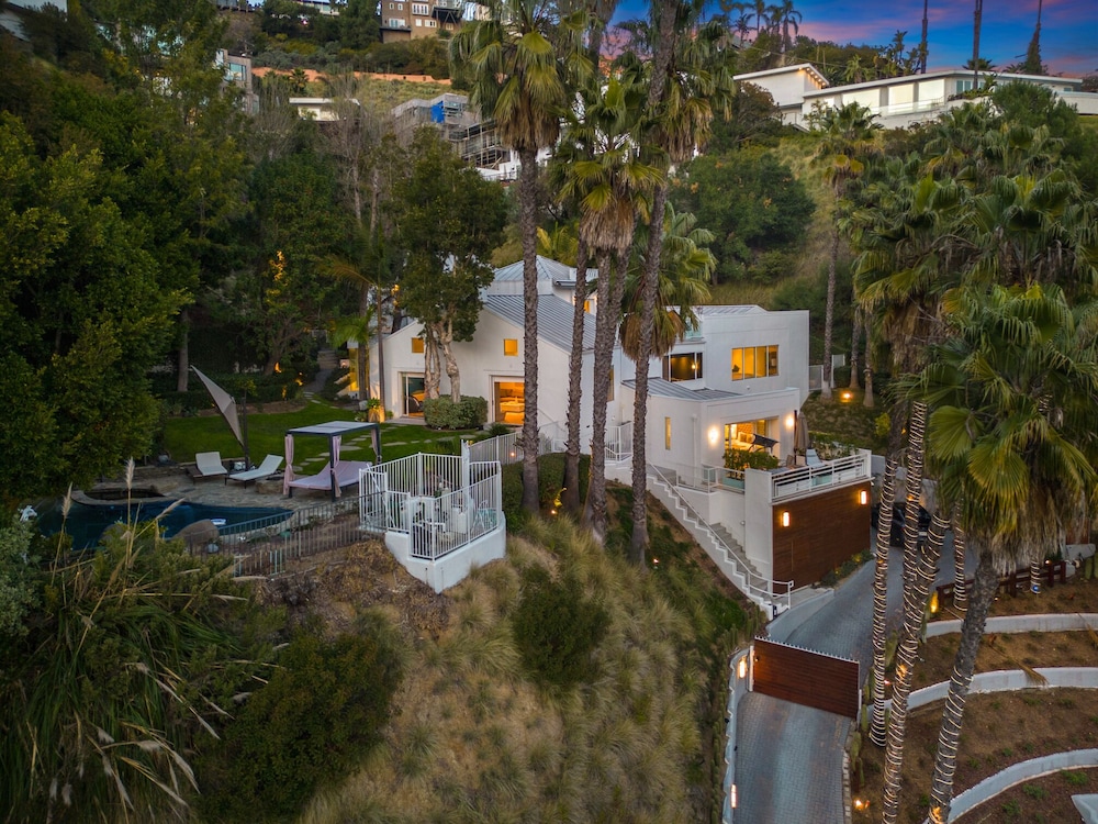 Rising Glen — West Hollywood