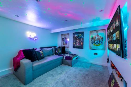 The Hogwarts Retreat Cinema Room Parking — 4-Star Luxury Hotel in Watford, United Kingdom