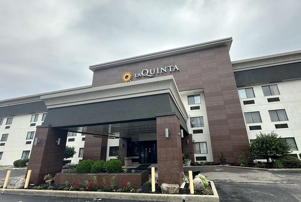 La Quinta Inn by Wyndham Cincinnati North - featured photo