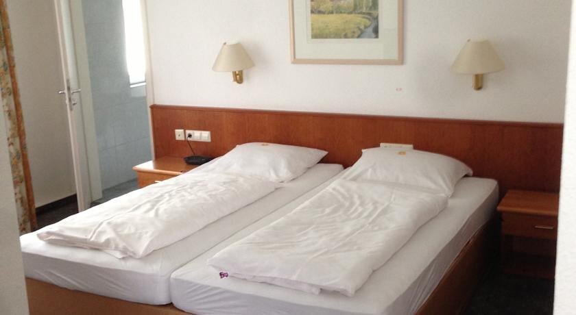 Hotel Villa Karlsbad — Bad Mergentheim — photo 3