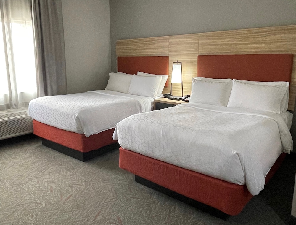 Candlewood Suites Tuscaloosa by IHG - photo 21