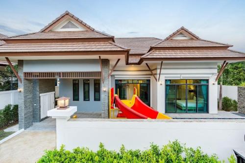 Villa Me&you4 — 4-Star Luxury Hotel in Cha-Am, Thailand