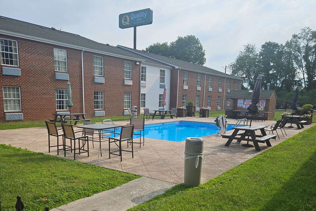 Quality Inn Dublin I 81 - photo 37