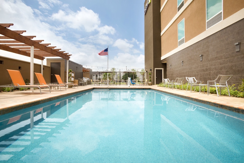 Home2 Suites by Hilton Houston Pearland - photo 37