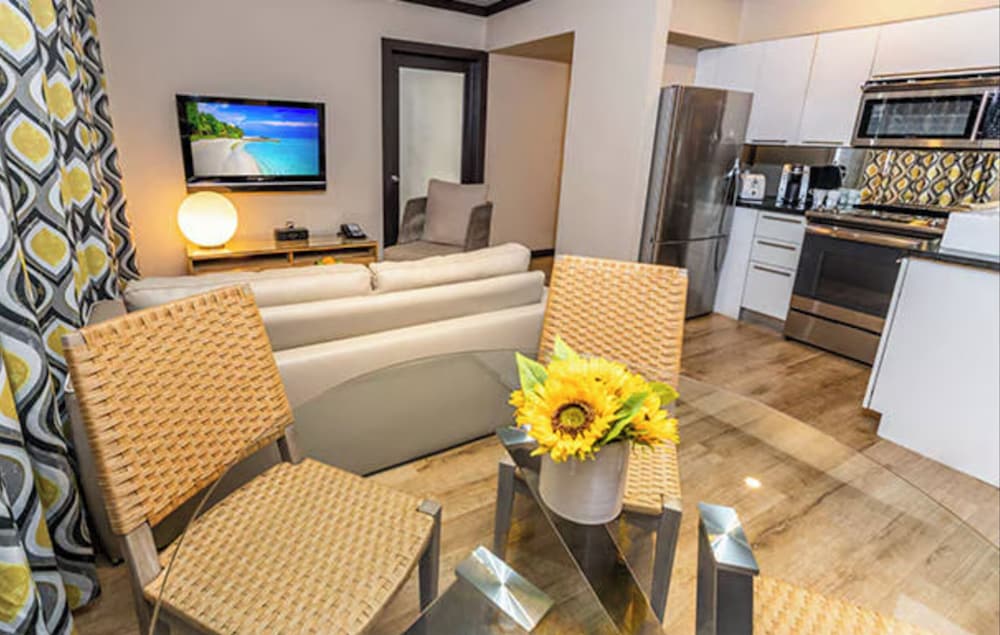 The Shoreline Suites - photo 29