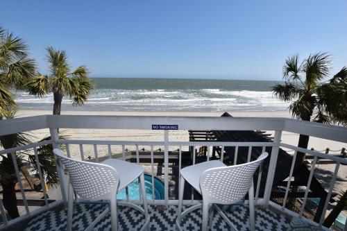 0206 Waters Edge Resort 1 Bedroom Condo by RedAwning in Murrells Inlet, United States