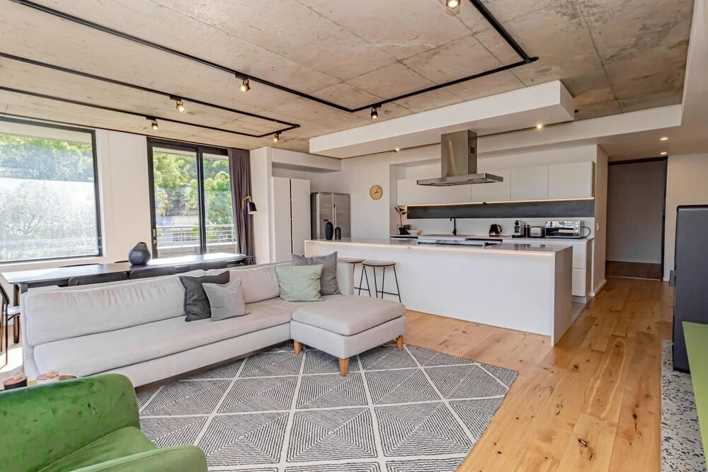 40 on L Modern Oasis with Stunning Views