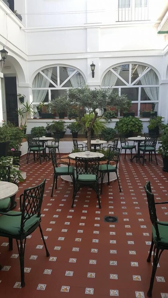 Los Olivos — hotel in Arcos De La Frontera