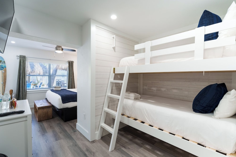 Siesta Key Beach Resort and Suites - photo 19