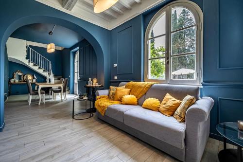 Luxury Limonaia with Jacuzzi Near Florence — 4-Star Luxury Hotel in Fiesole, Italy