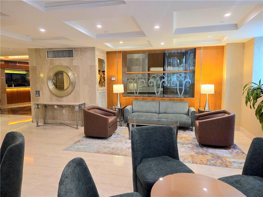 San Carlos Hotel - photo 8