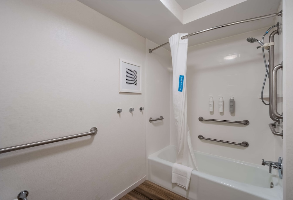 Hampton Inn Columbia I 26 Airport - photo 30