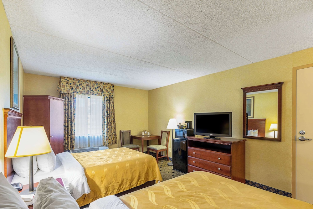 Quality Inn & Suites Coldwater near I 69 - photo 39
