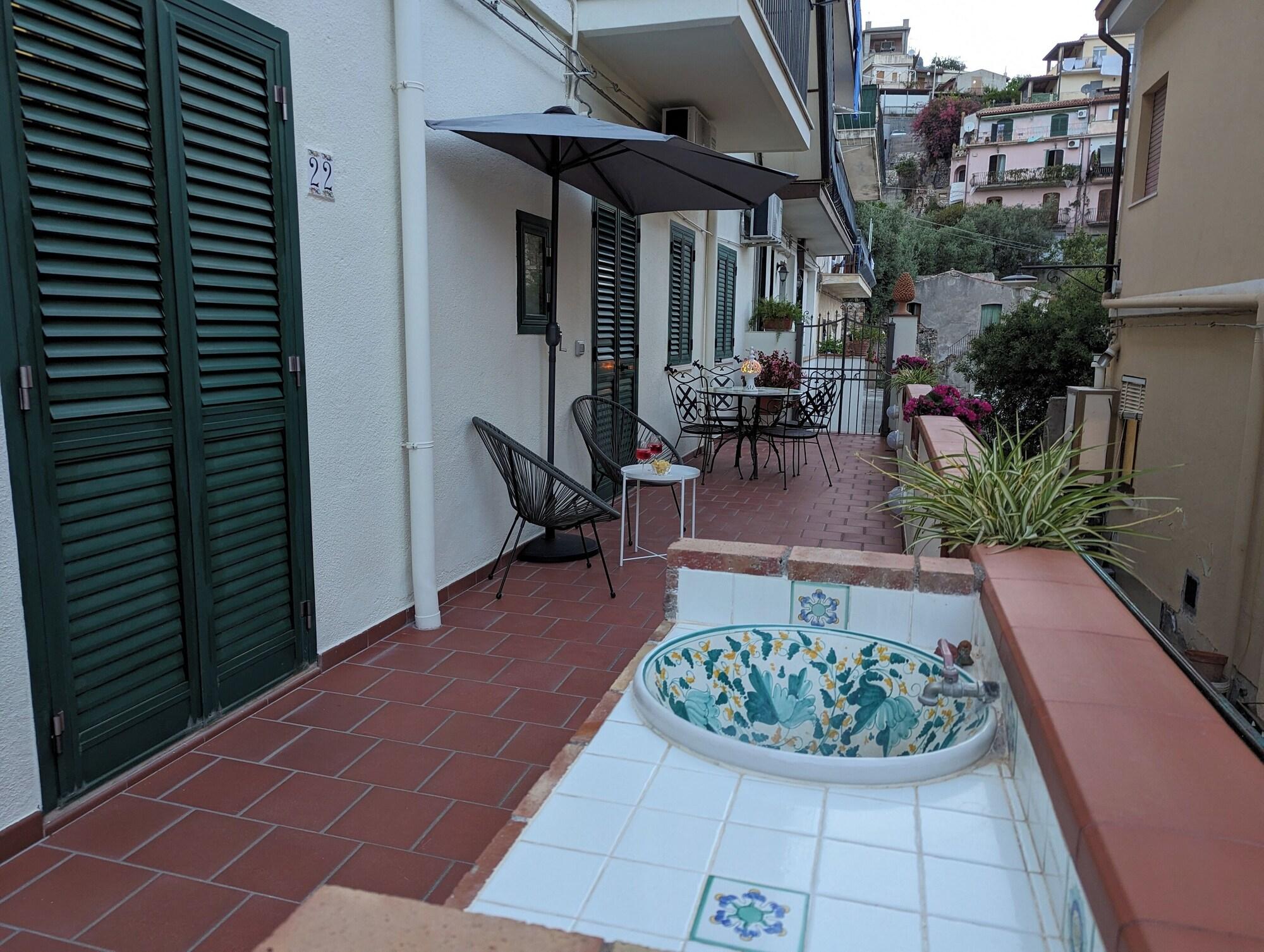 Antonino Apartment — 4-Star Luxury Hotel in Taormina, Italy