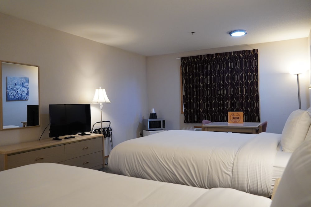 Timberland Inn & Suites - photo 40