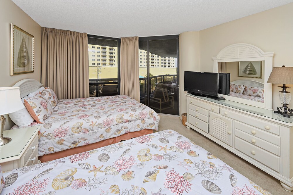 Surfside Resort 206 by RedAwning - photo 22