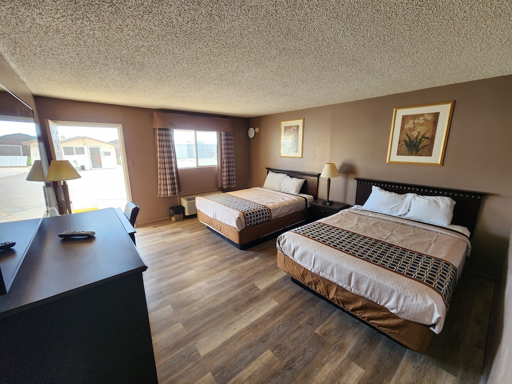Satellite Inn - photo 5