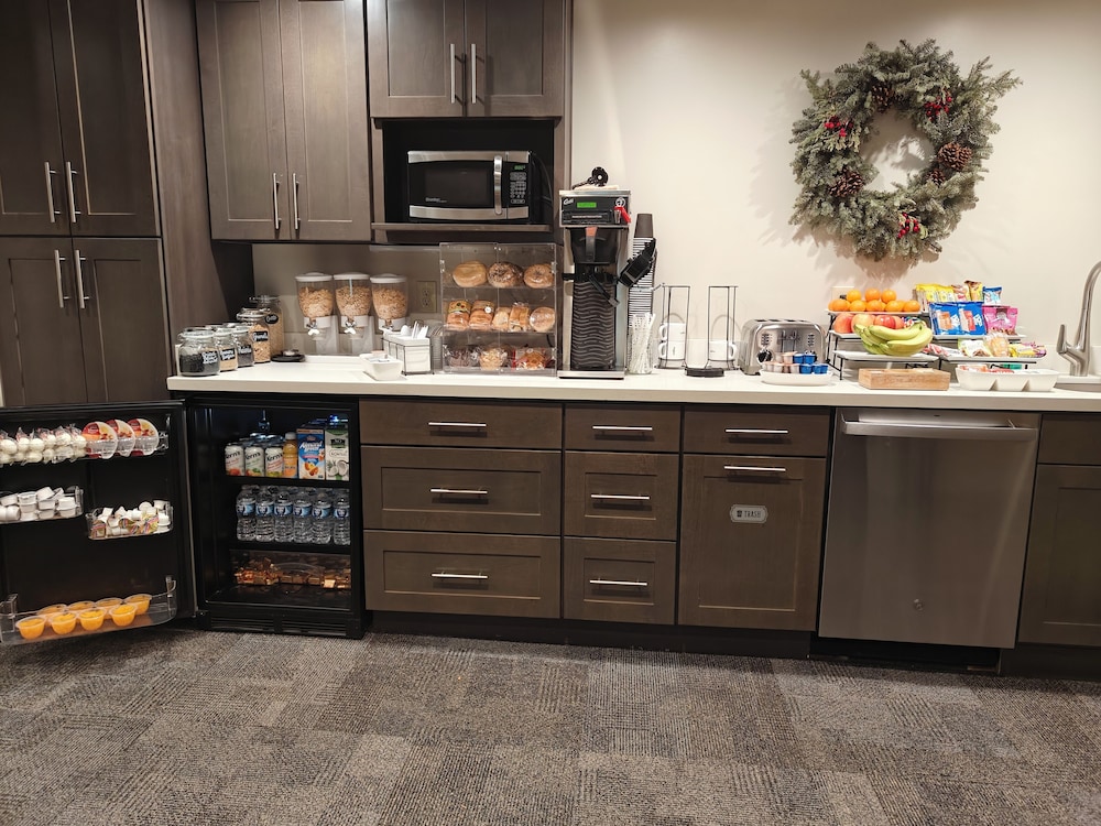 La Residence Suite Hotel - photo 12