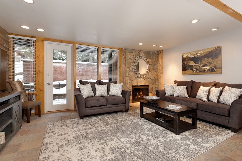The St. Regis Aspen Resort - photo 42