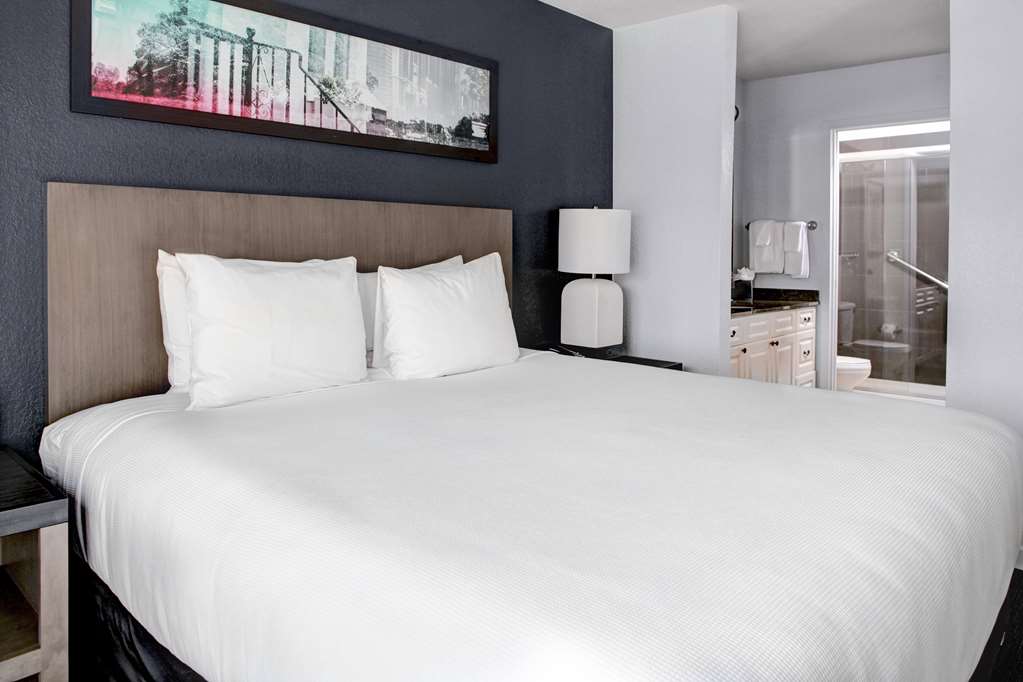 HYATT house Sterling Dulles Airport North - photo 12