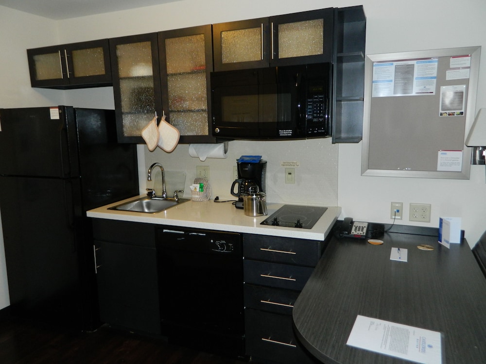 Candlewood Suites Harrisburg Hershey by IHG - photo 14