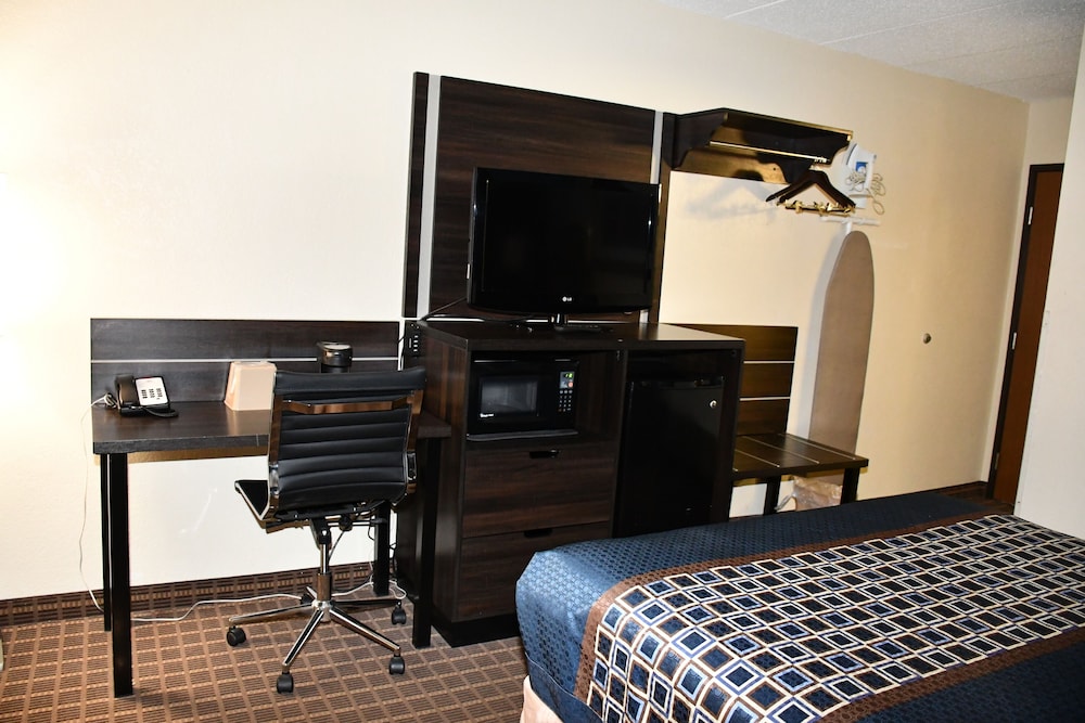 Stillwater Inn & Suites - photo 18