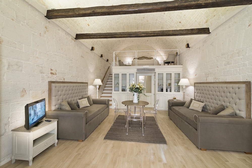 B&B C'era una volta — 4-Star Luxury Hotel in Alberobello, Italy