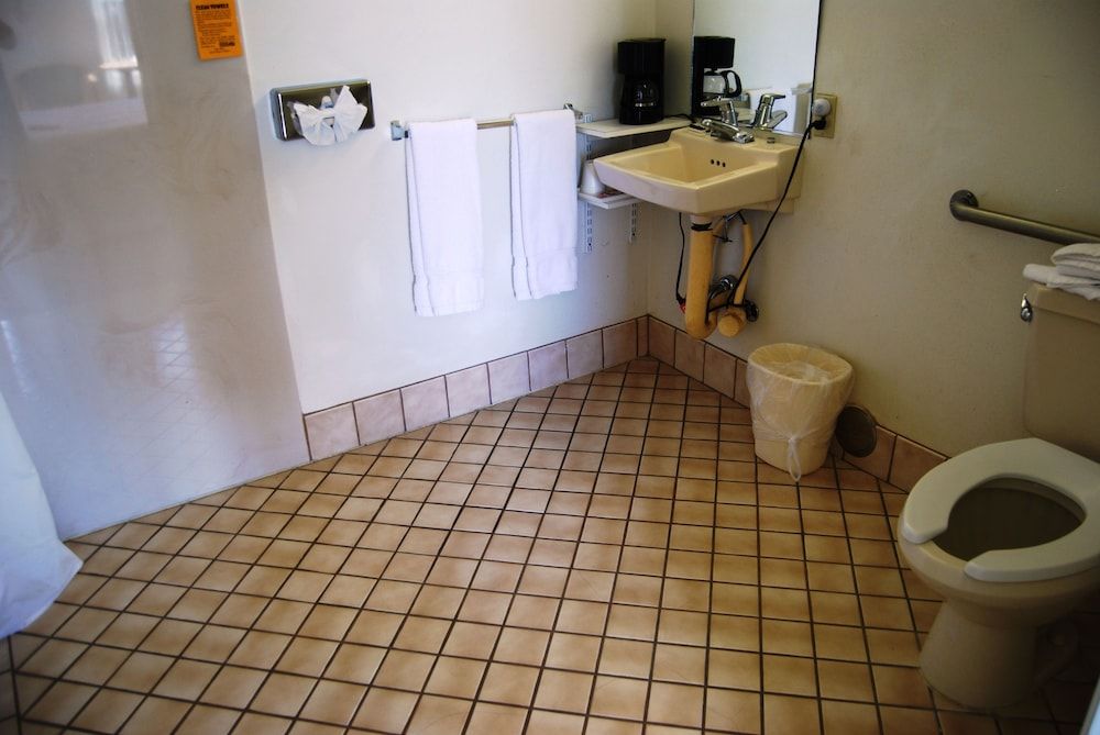Redwood Motel - photo 5