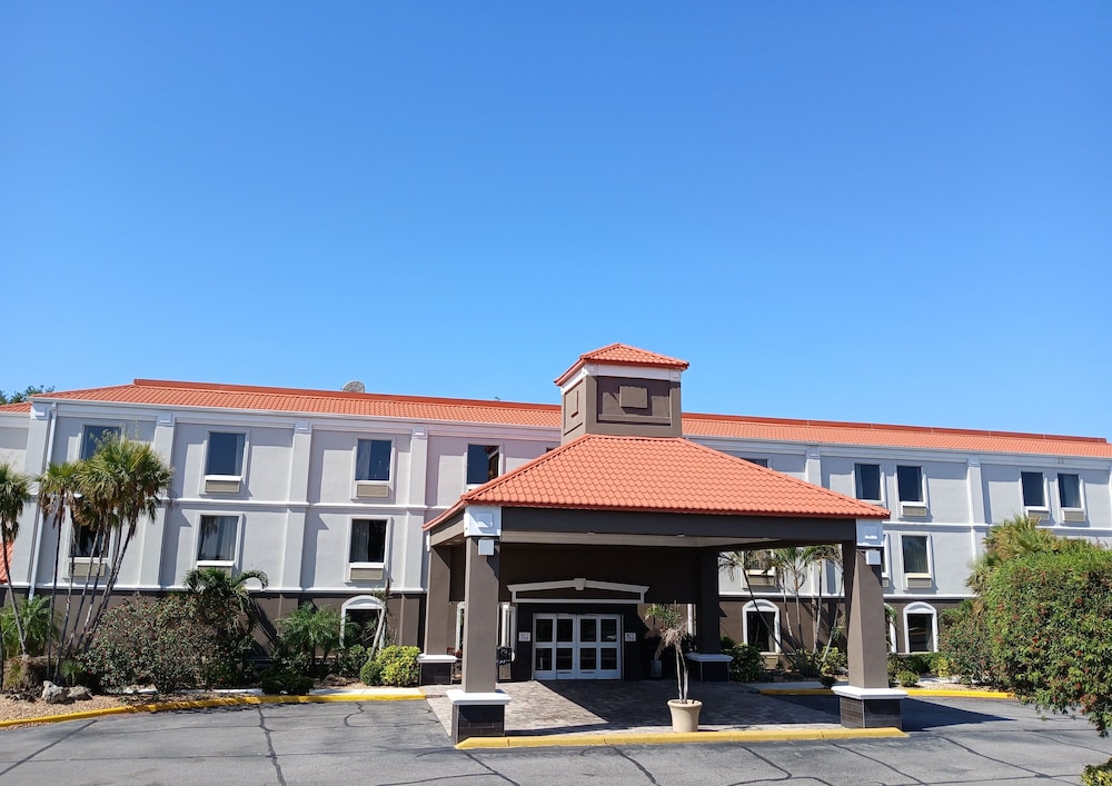 Best Western Plus Bradenton Hotel & Suites in Bradenton, United States