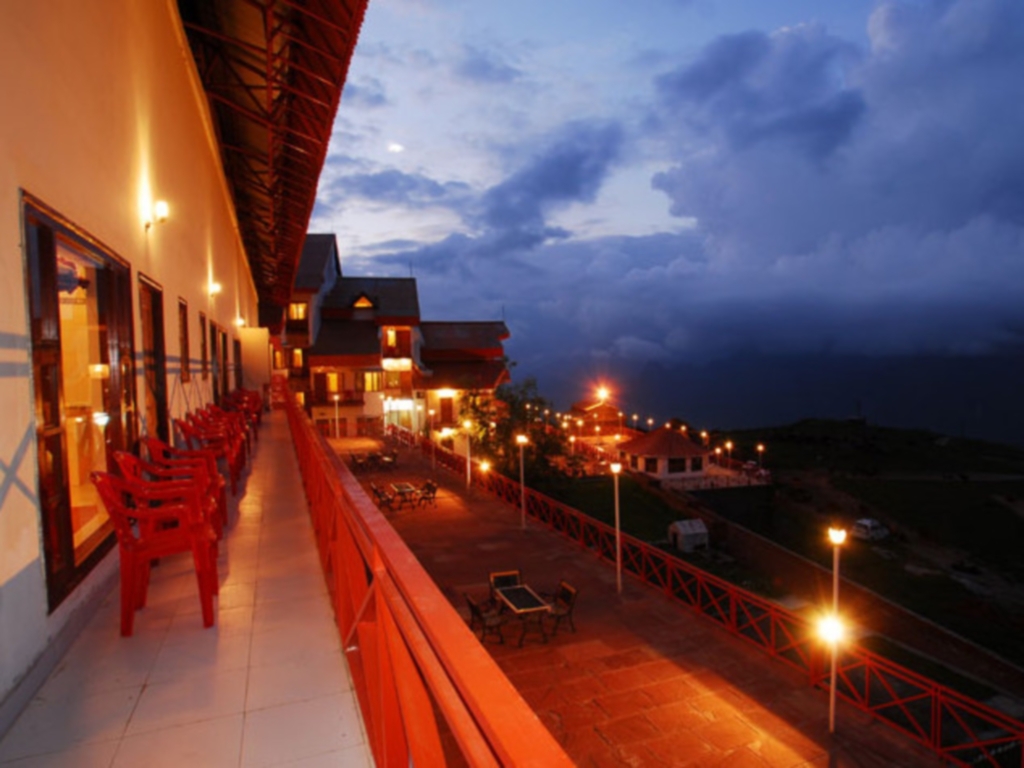 Clifftop Club Resort Auli in Joshimath, India