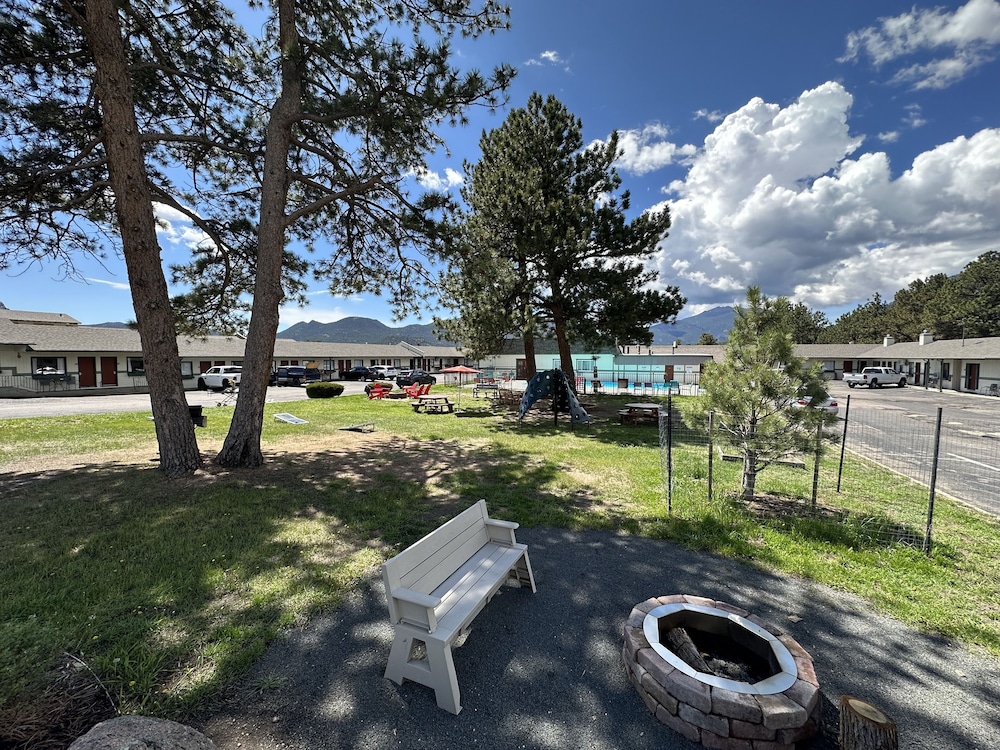 Estes Mountain Inn - photo 110