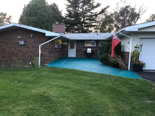 Cliff s Place in Unknown City, Canada